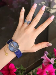 ساعت زنانه امپریو آرمانی همراه با انگشتر و آویز آبی رنگ