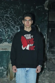 هودی مشکی اسپرت طرح نوشته Please Dont Kill My Vibe - فواصل