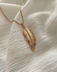 گردنبند پر سرخپوستی ژوپینگ