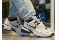 کتانی مردانه v2k سفید