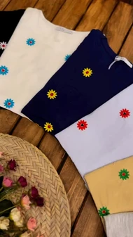 تی‌شرت گلدوزی بابونه