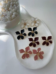 گوشواره میناکاری گل