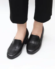 کفش زنانه طبی شبنم