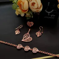 سرویس مس و مارگازیت لبخند