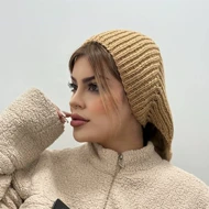 اسکارف دکمه‌ای