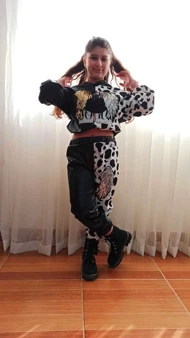 هودی نیم‌تنه کلاهداروشلوارطرح بال فرشته