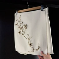 دامن مانتا