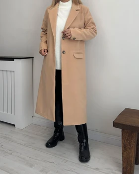 پالتو کتی Delia