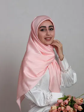 روسری ساتن خط‌دار گلبهی