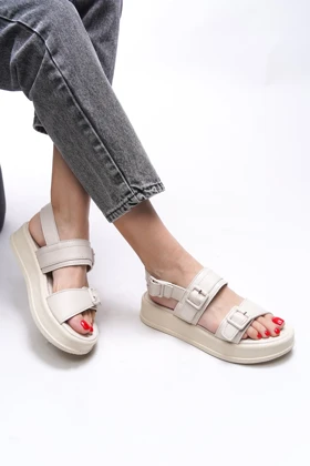 صندل زنانه ریکن riccon