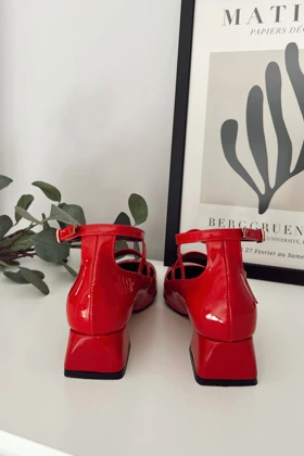 کفش پاشنه‌بلند کلاسیک زنانه polka-store polka-store