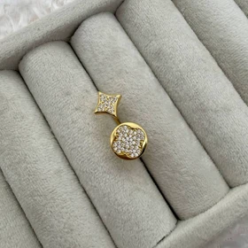 انگشتر وونکلیف نگین‌دار