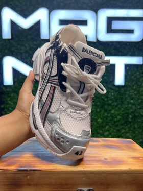 کتانی BALENCIAGA طوسی