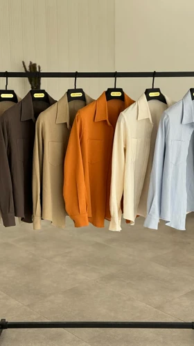 شومیز دکمه چوبی