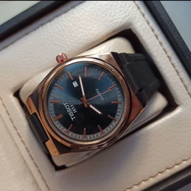 ساعت مچی مردانه تیسوت بند رابر موتور کوارتز با جعبه و باطری اضافه