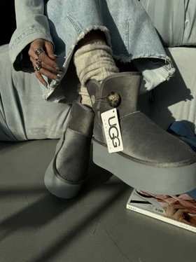 بوت UGG بغل دکمه