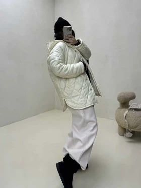 کاپشن لوزی دوزی کلاهدار