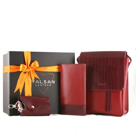 ست هدیه چرم یلسان مدل ماهان سه کد 059-PRL-ARN-PRM (زرشکی)