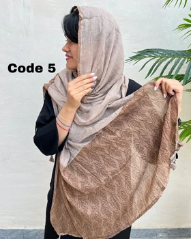 شال پلیسه طرح دار بهاره4077