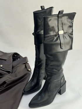 بوت نوک تیز بلند 1612