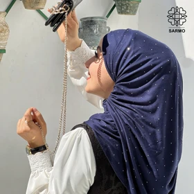 شال کشی نگین‌دار