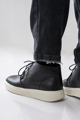 نیم بوت چرم طبیعی زیره سفید مردانه