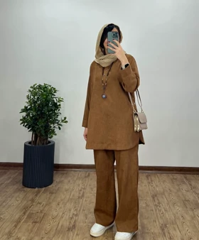 ست مانتو و شلوار مخمل دانا(ایراد دار)