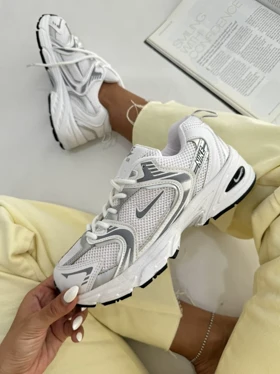 کتانی نایک 426