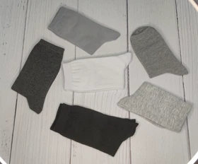 جوراب زنانه ساق‌دار ساده تم سیاه سفید