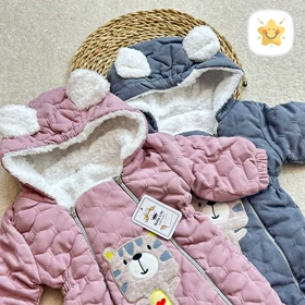 کاپشن سرهمی نوزادی گوش دار پاپوش داخل تمام خز مدل ببر کوچولو