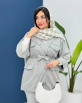 بارانی کلاه‌دار کمردار