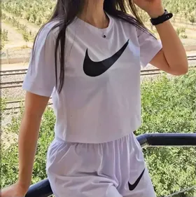 ست کراپ و شورتک نایک