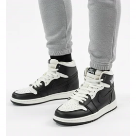 جردن ساق‌دار مشکی سفید