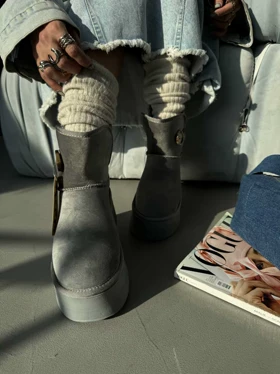 بوت UGG بغل دکمه
