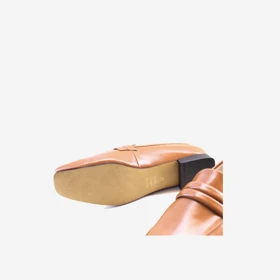 کفش تخت چرم زنانه عسلی