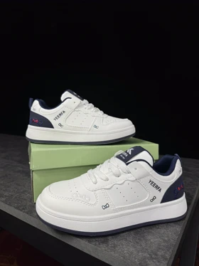 ونس دخترانه مدل هلوکیتی