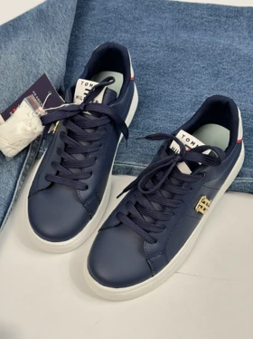 ونس تامی فیگر 2335