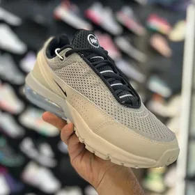 کفش راحتی مردانه نایکی مدل ایرمکس 270 Air max کپسول دار و راحت رنگ کرم