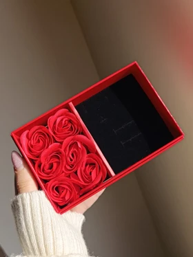 باکس 6 گل قرمز