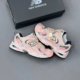 کفش نیو بالانس 530 کاستوم صورتی گل‌دار New Balance 530 Custom Pink Floral