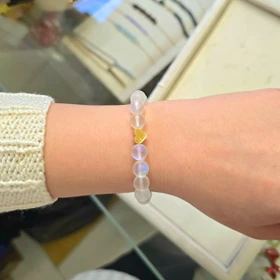 دستبند پلاک قلب آینه ایی با سنگ مون استون مات