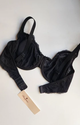 سوتین فنردار بدون ابر SHANDERMAN کد: 2454