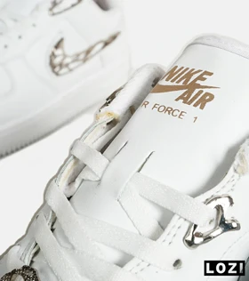 کفش کتانی مردانه و زنانه سفید نایک NIKE AIR FORCE 1.7 lv8 White gold مدل 7060