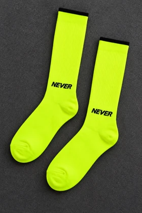 جوراب ساق بلند نانو نئونی طرح NEVER