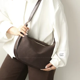 کیف زنانه دوشی مدل کمند جیر (قهوه ای سوخته)