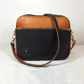 کیف دوشی چرم دست دوز مدل تارا