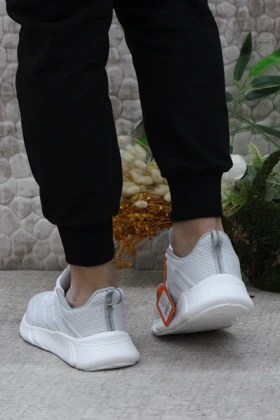 کتانی مردانه کینتیکس kinetix