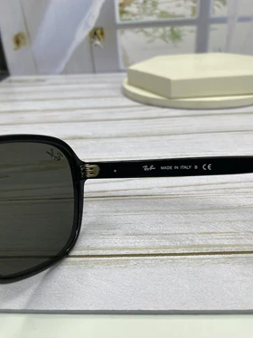 عینک آفتابی Ray-Ban مدل RB 4356 فریم کائوچو و عدسی پلی‌کربنات با استاندارد UV400