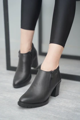 بوت طبی زنانه برانا