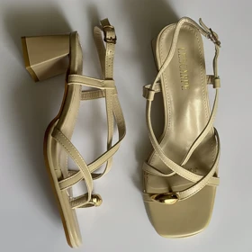 صندل پاشنه‌دار وارداتی(مجلسی و روزمره)J301-3